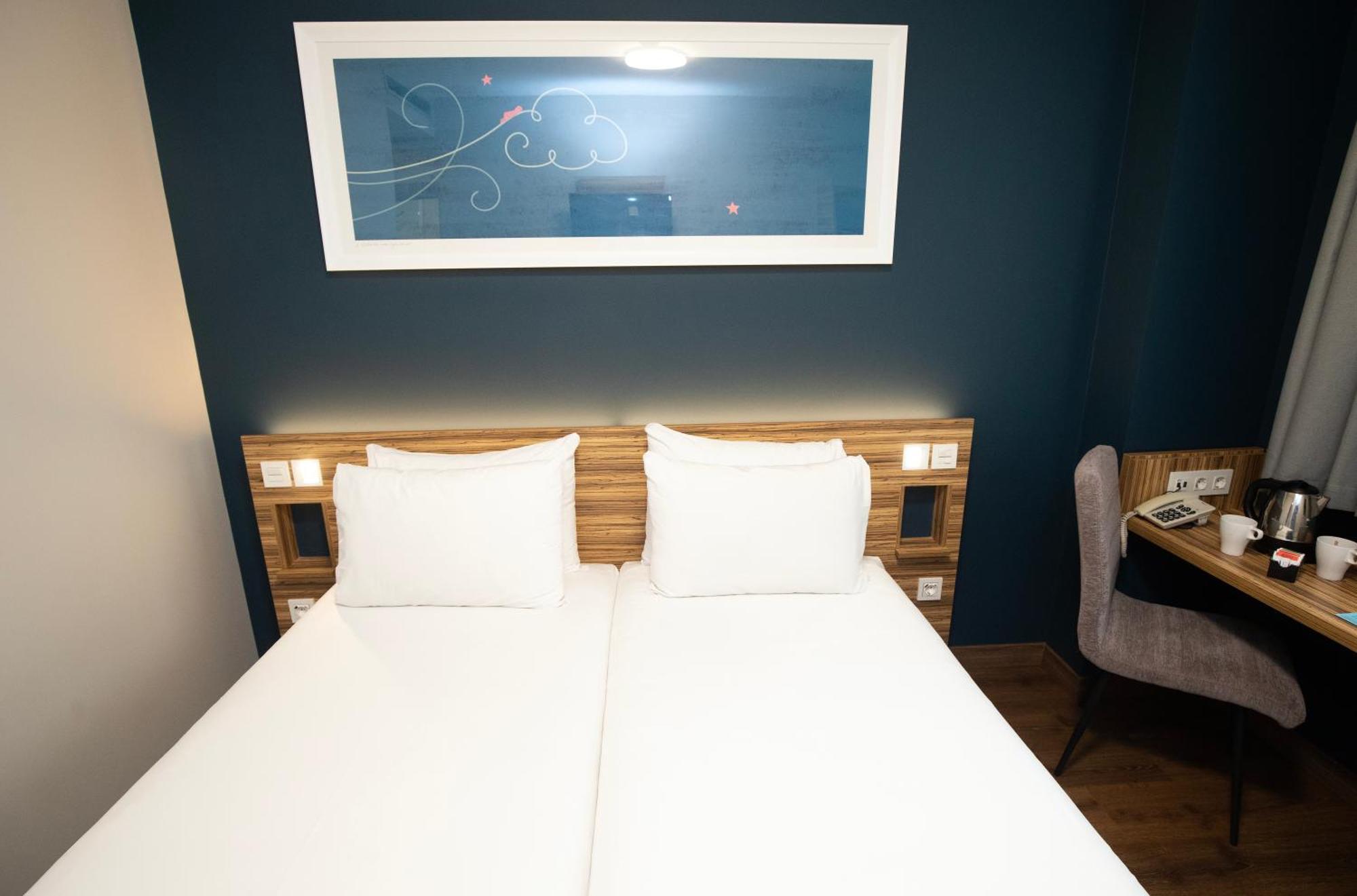 Travelodge Madrid Metropolitano Oda fotoğraf