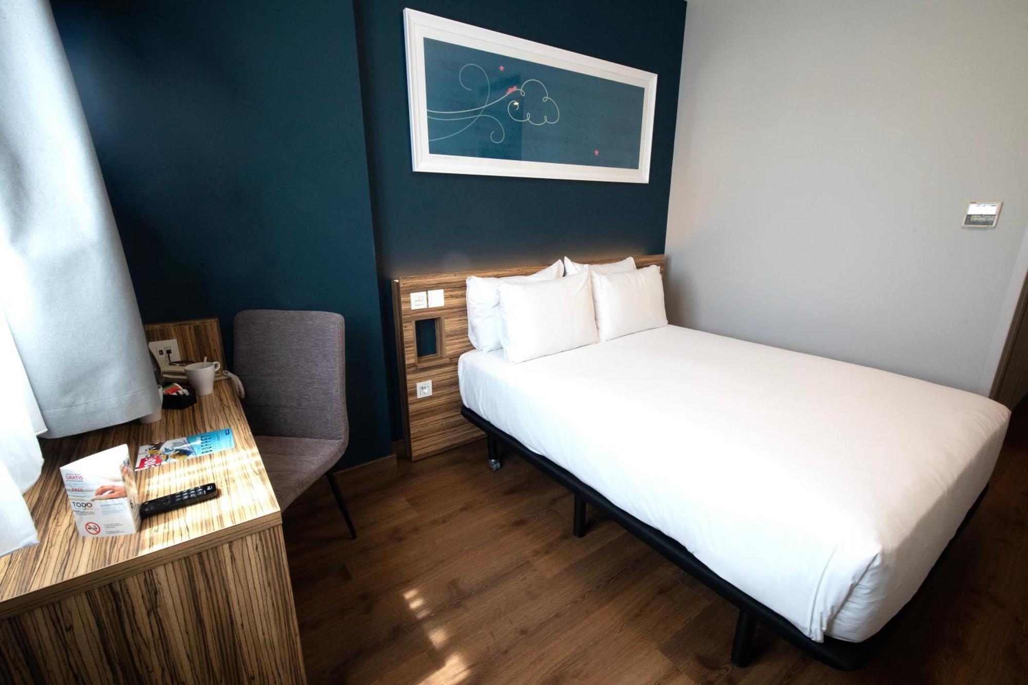 Travelodge Madrid Metropolitano Oda fotoğraf